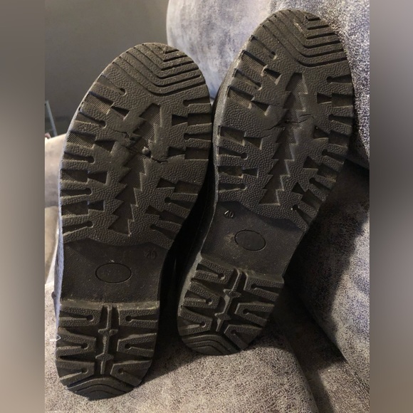 SQL Size 9 Women’s Black Fur-Lined Winter Boot - Picture 7 of 8